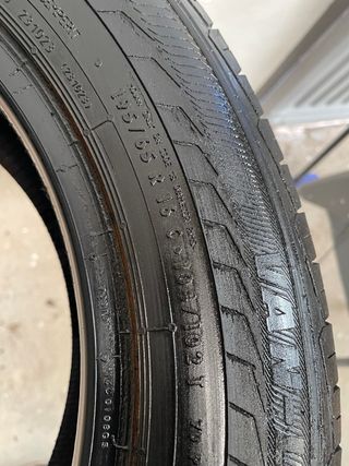 2x 195/65 R16C 104/102T Semperit Van-Life 2