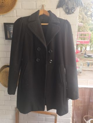 Abrigo Stradivarius Negro