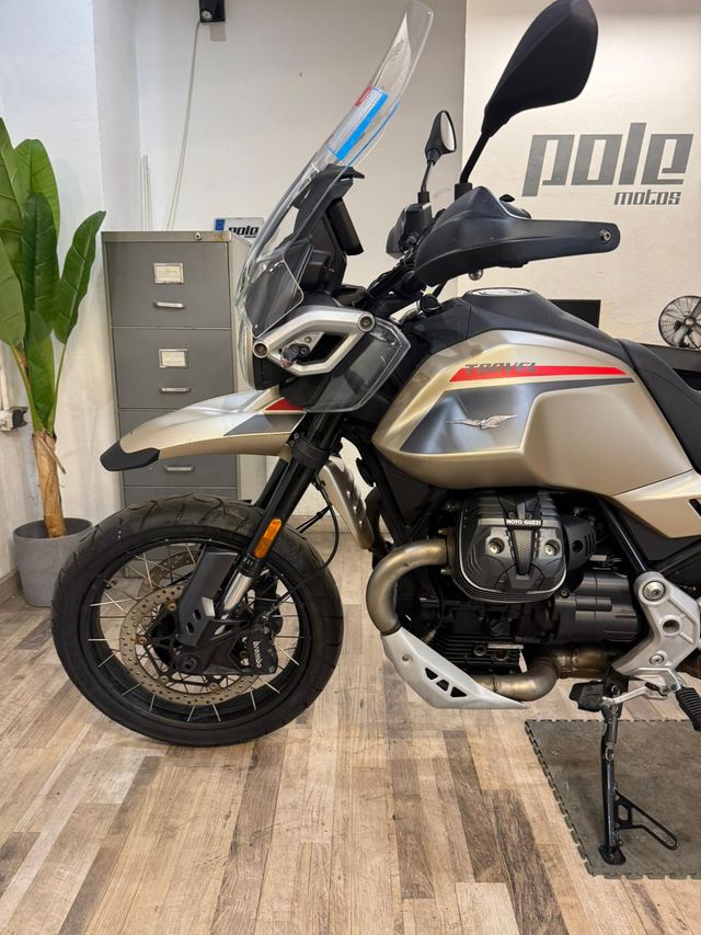 Moto Guzzi V85 Travel