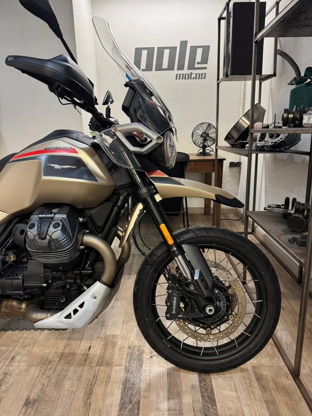 Moto Guzzi V85 Travel