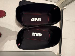 Revestimiento Maletas Givi 37L y 42L
juego de 3 