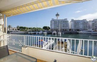 Piso en venta en Empuriabrava en Castelló d´Empúries