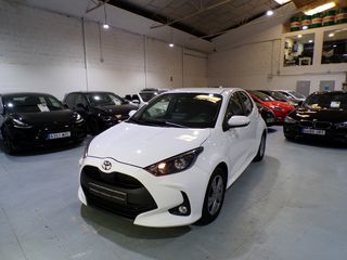 Toyota Yaris 1.5 120H 2024