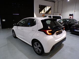 Toyota Yaris 1.5 120H 2024