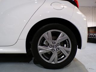 Toyota Yaris 1.5 120H 2024
