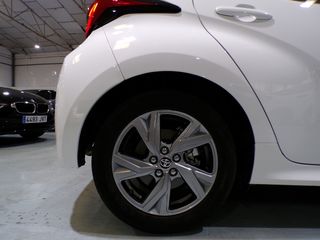 Toyota Yaris 1.5 120H 2024