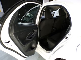 Toyota Yaris 1.5 120H 2024