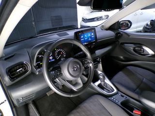 Toyota Yaris 1.5 120H 2024