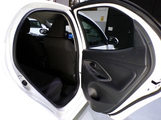 Toyota Yaris 1.5 120H 2024