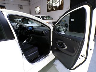 Toyota Yaris 1.5 120H 2024