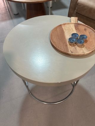 Mesa auxiliar redonda metal y madera