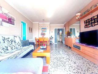 Piso en venta en Artigas - Llefià en Badalona