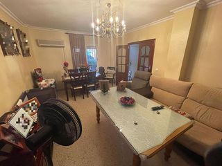 Casa adosada en venta en Centro - Doña Mercedes en Dos Hermanas