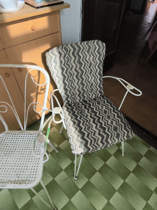 Mesa redonda exterior mármol y hierro