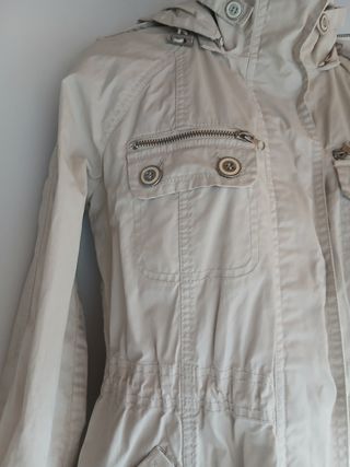 Gabardina Mango Talla S Crema
