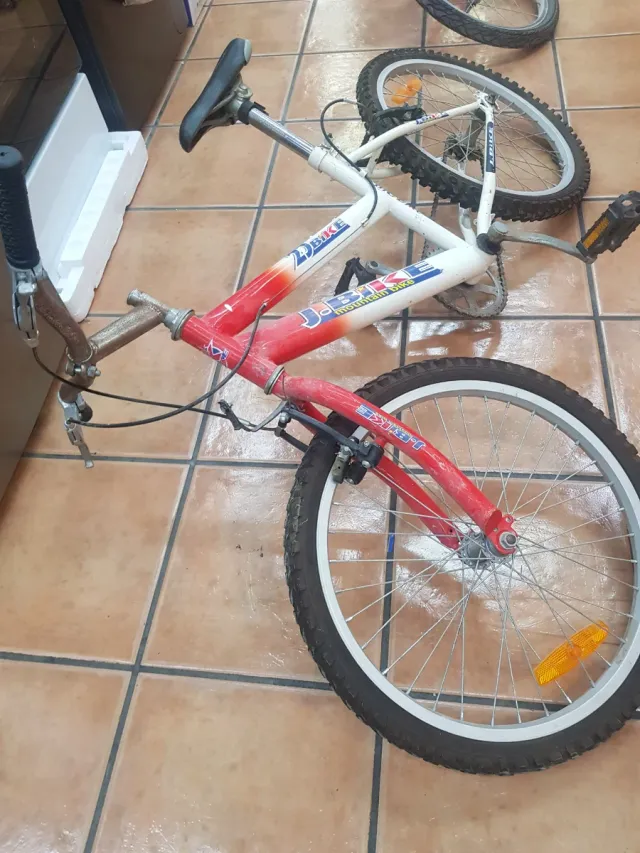 Bicicleta de montaña J-Bike infantil