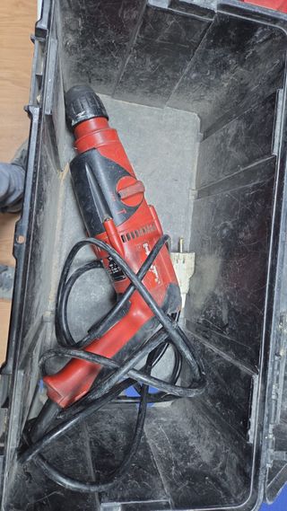 Taladro Hilti TE 220v + Accesorios