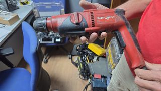 Taladro Hilti TE 220v + Accesorios
