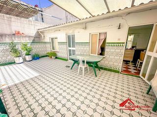 Chalet en venta en Campo de la Verdad - Miraflores en Córdoba