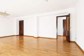 Piso en venta en Romareda en Zaragoza