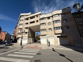 Piso en venta en Milán - Pumarín - Teatinos en Oviedo