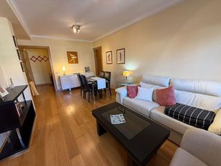Piso en venta en Milán - Pumarín - Teatinos en Oviedo