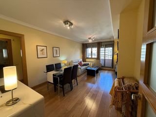Piso en venta en Milán - Pumarín - Teatinos en Oviedo