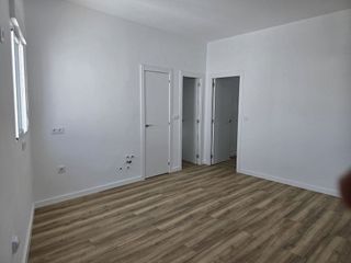 Piso en venta en Pilas