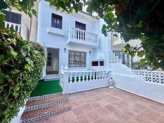 Casa adosada en venta en Playa de los Locos en Torrevieja