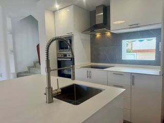 Casa adosada en venta en Playa de los Locos en Torrevieja