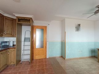 Casa adosada en venta en Hellín