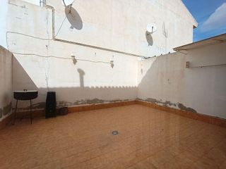 Casa adosada en venta en Hellín