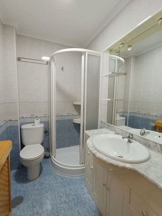 Casa adosada en venta en Hellín