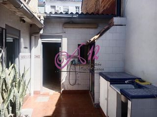 Casa pareada en venta en En Corts en Valencia