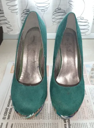 Zapatos de cuña verdes