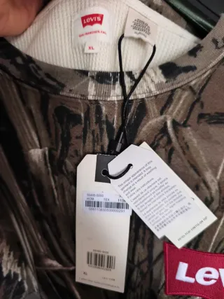 Sudadera Levi's Camuflaje Talla XL oversize