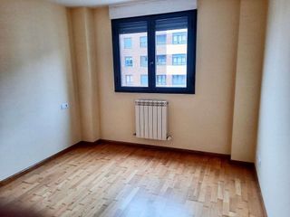 Piso en venta en Crucero - Pinilla en León