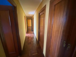 Piso en venta en Plaza España - Villa Pilar - Reyes Católicos - Vadillos en Burgos