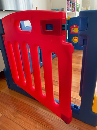 Parque infantil y corralito para bebés