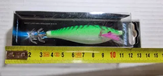 Señuelo de pesca verde y rosa