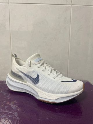 Nike Invincible Run 3 (T42)