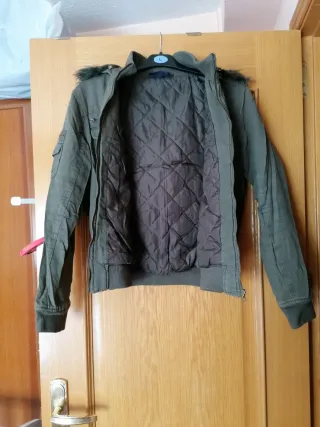 Cazadora militar verde talla M