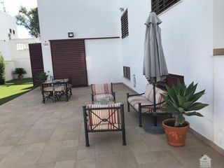 Chalet en venta en Montequinto en Dos Hermanas