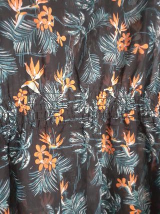 Blusón estampado tropical