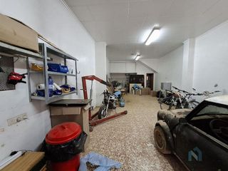 Local comercial en venta en Massanassa