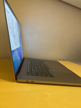 MacBook Pro 16 2019