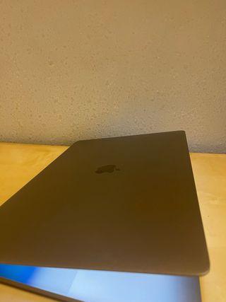 MacBook Pro 16 2019