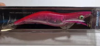 Señuelo de pesca rosa