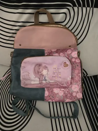 Bolso Mochila Rosa y Azul con Dibujo