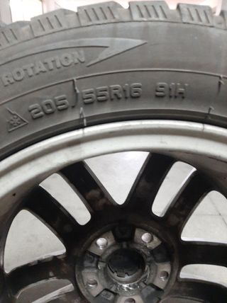 2 Cerchi e Gomme Invernali